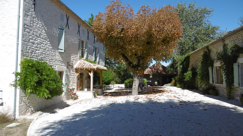 http://www.labordeneuvegite.com-Welcome to Laborde Neuve a 200 year old farmhouse tucked away in the Quercy Blanc area of the Lot in the South West of France. Located in beautiful countryside, the house lies near Montcuq on the Lot and Tarn et Garonne border. It is newly renovated to a high standard with all modern conveniences for 21st century living. Set in over 6 acres of maintained parkland, this is a nature lover’s paradise and the ideal place for a relaxing holiday.