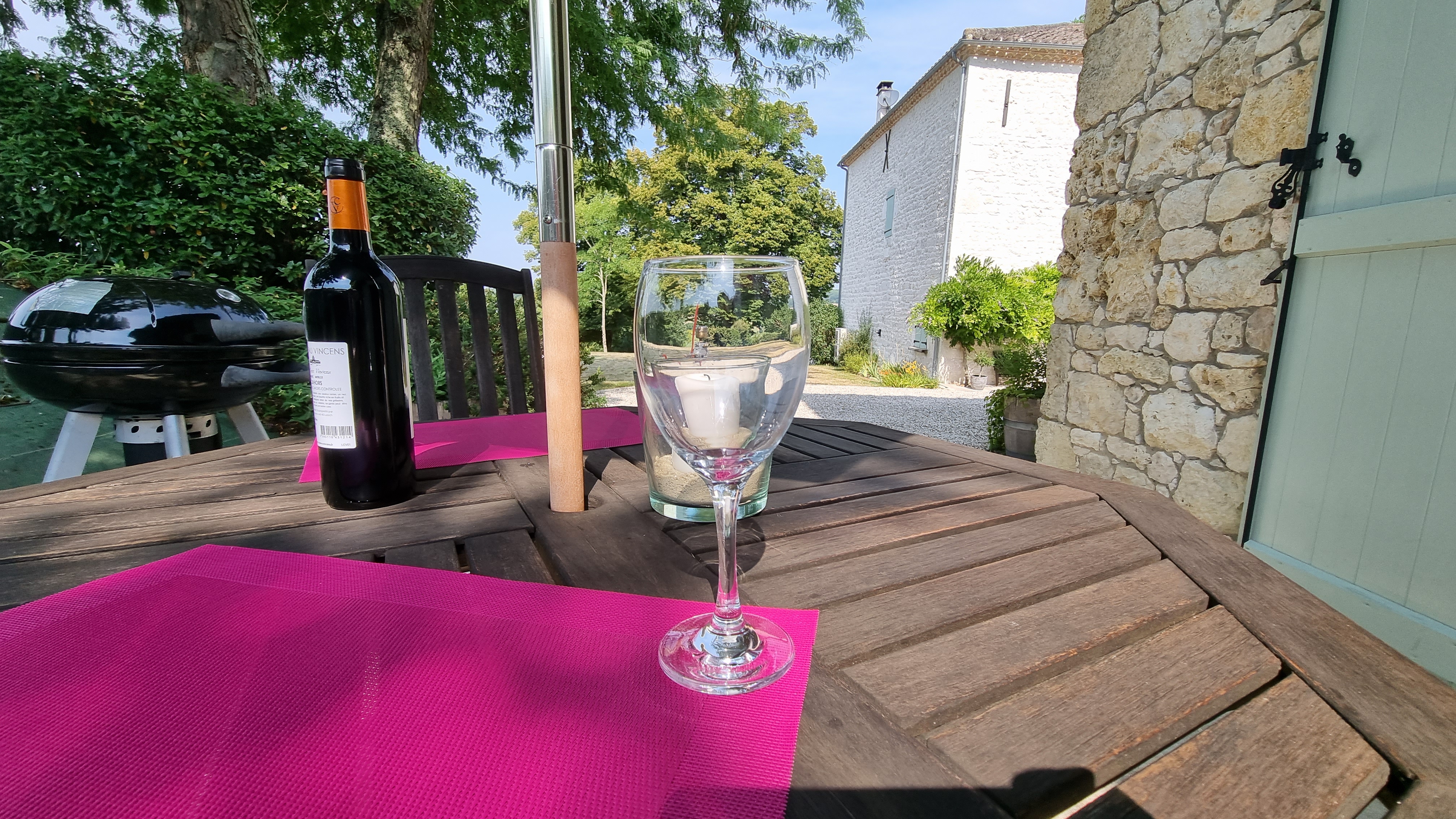 Laborde Neuve Gite Accommodation Montcuq France - http://www.labordeneuvegite.com